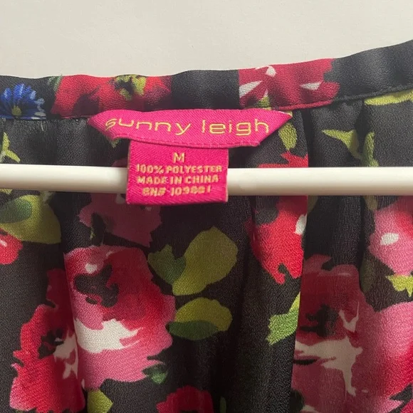 Black floral blouse. Black smocked top. Black floral top - Picture 6 of 7